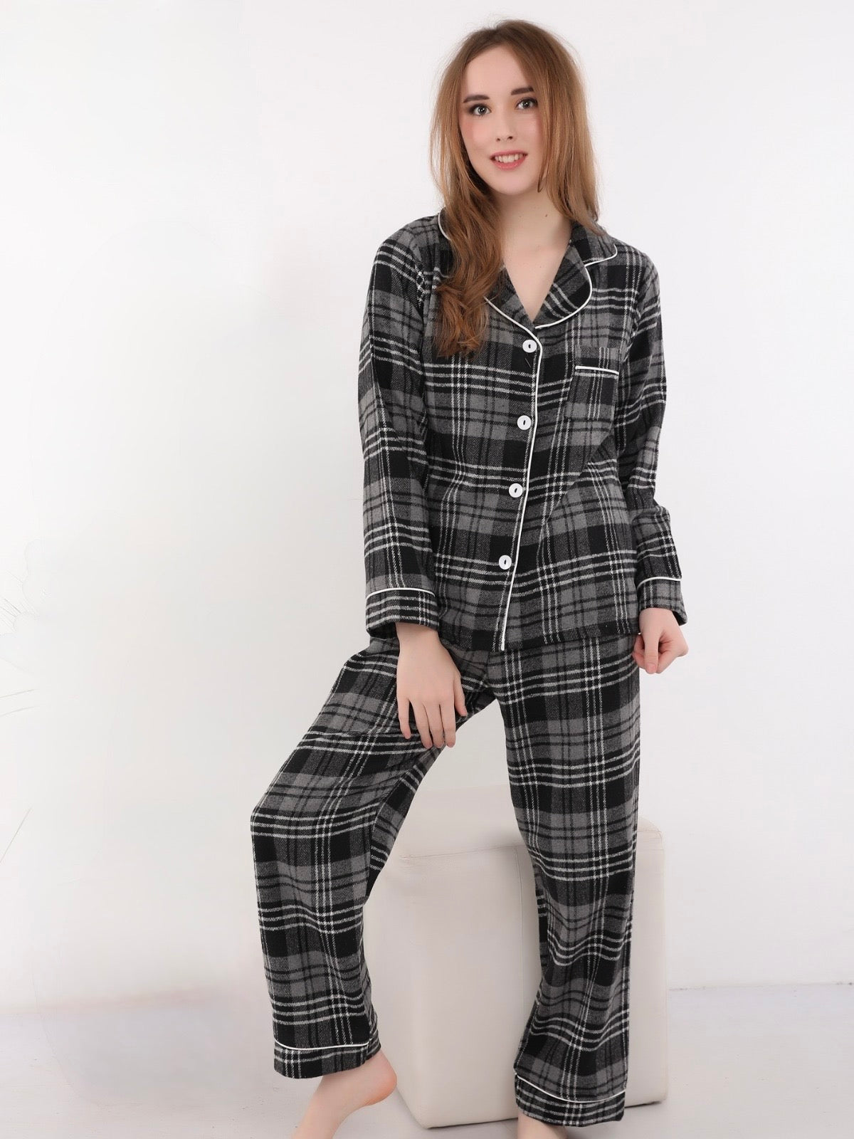 Timeless Checks Pajama - Grey