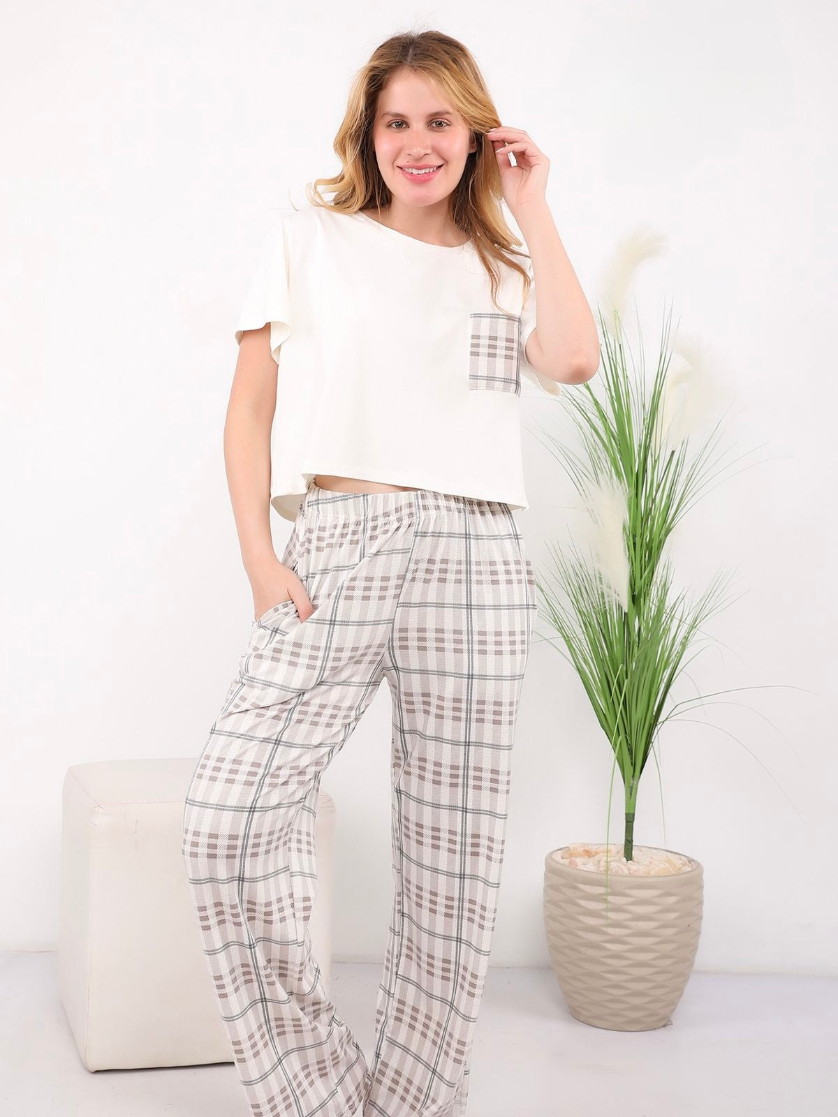 Minimal Check Pajama - Beige